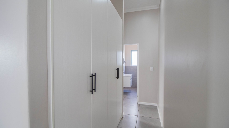 To Let 3 Bedroom Property for Rent in Blue Lagoon Western Cape